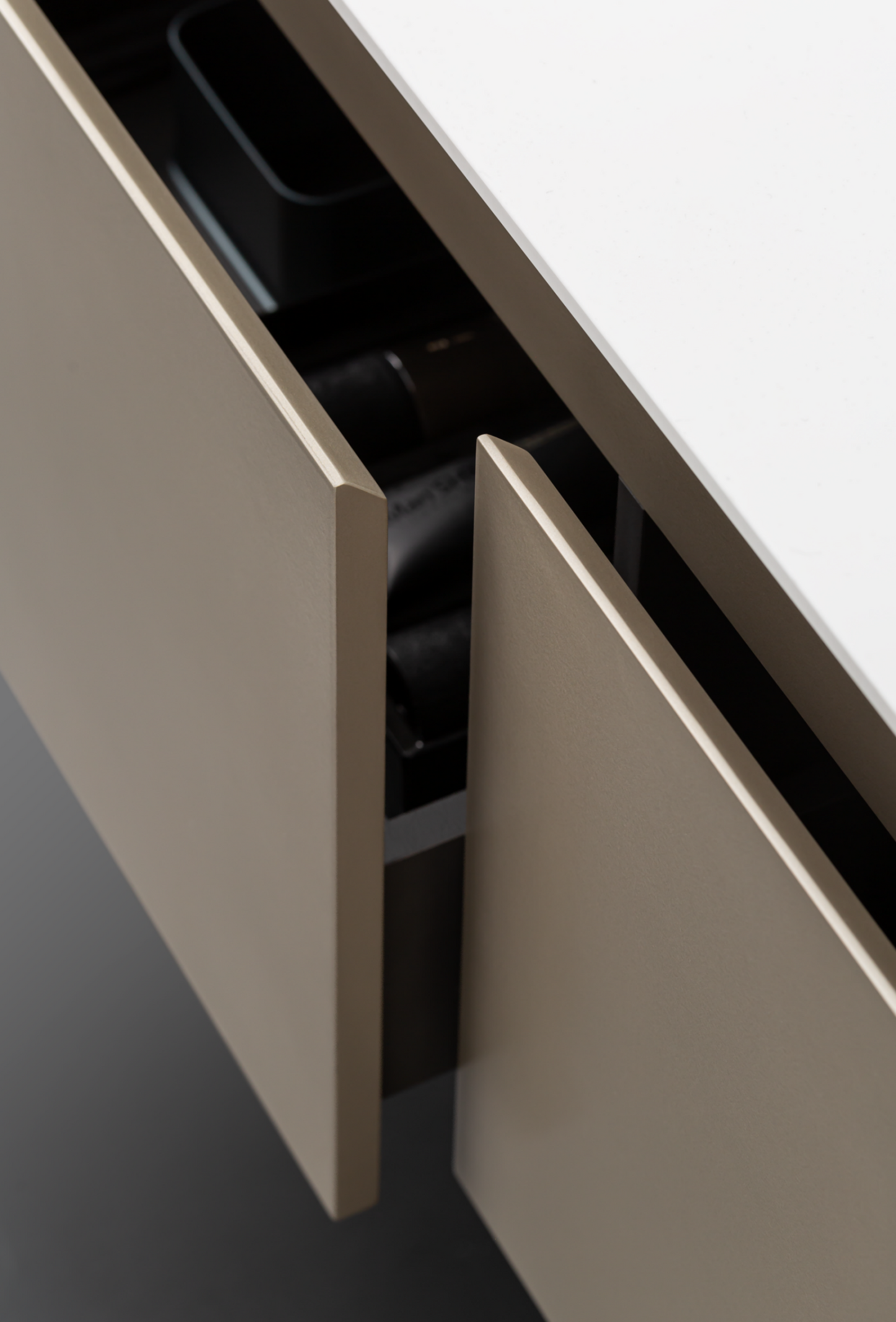 Medunjess Modern Bathroom Cabinet with Anti-Fog Mirror, Warm LED Lighting, and Matte White Washbasin