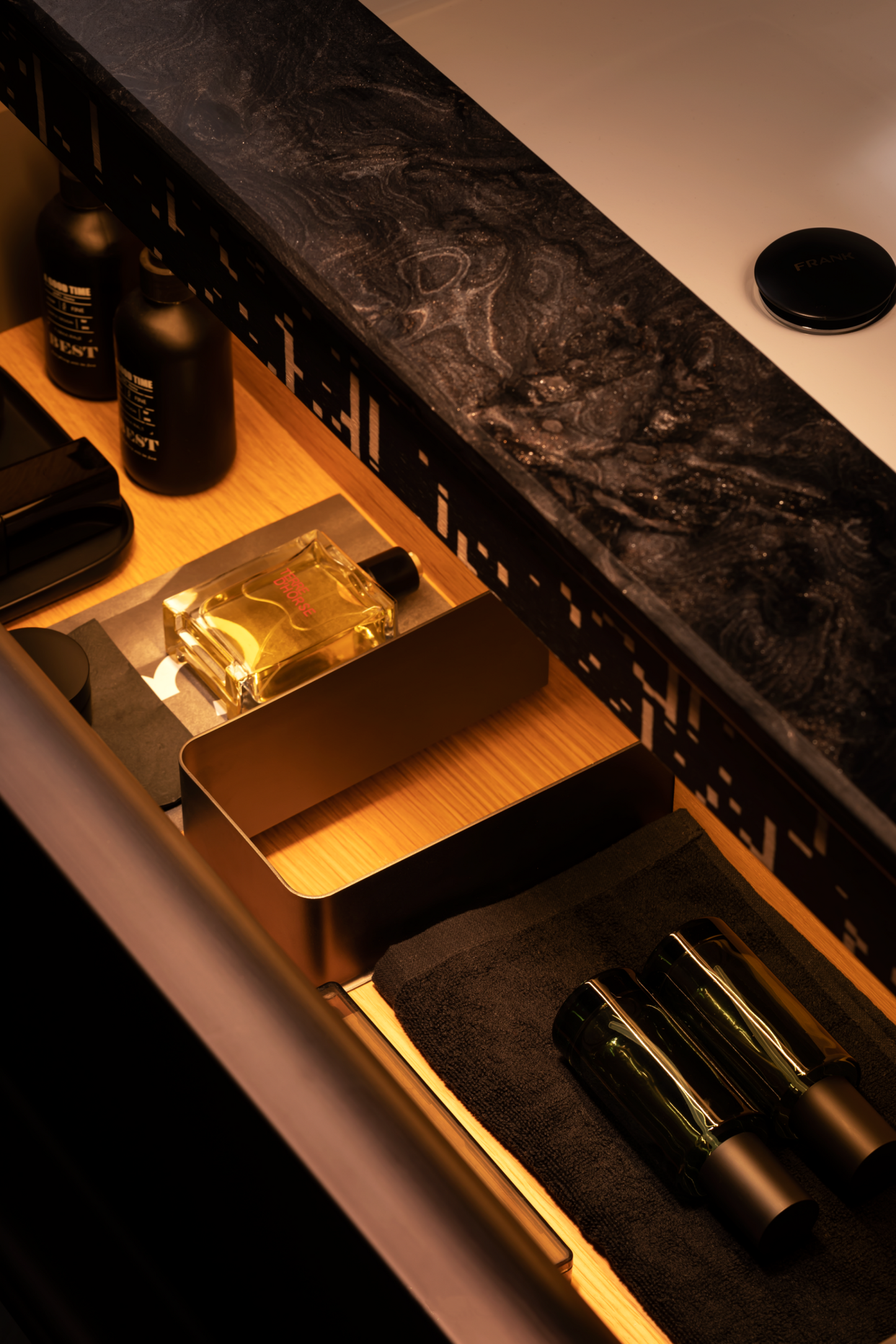 Medunjess 94'' Modern Double-Sink Vanity with Ample Storage and Sleek Quartz Countertop