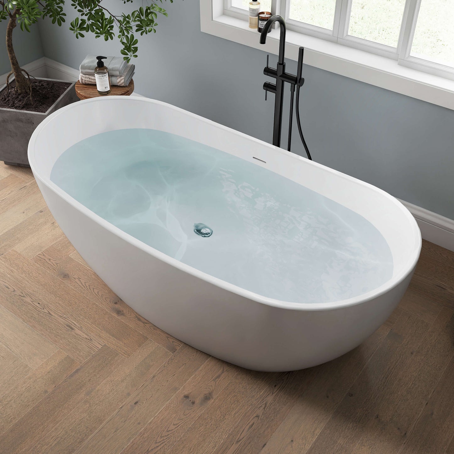 Medunjess 66'' Ethos Freestanding acrylic bathtub